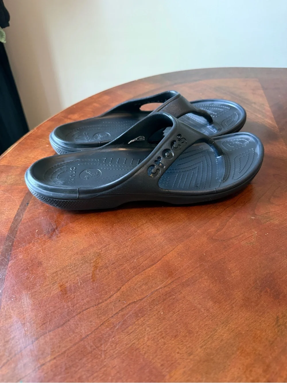 Crocs Baya Flip Flops Men’s Size 11 Black Sandals Casual Waterproof